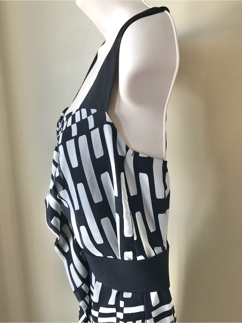 BCBGeneration Block Pattern Dress Size S - Picture 3 of 7
